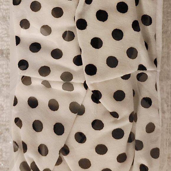 Scunci Headwrap is a 2-in-1 Headwrap/Mask - Polka - Picture 2 of 3